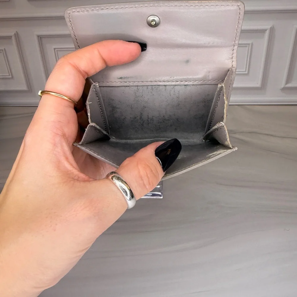 Louis Vuitton Epi Porte-Monnaie Elastique Trifold Wallet – Gray | Project Piece
